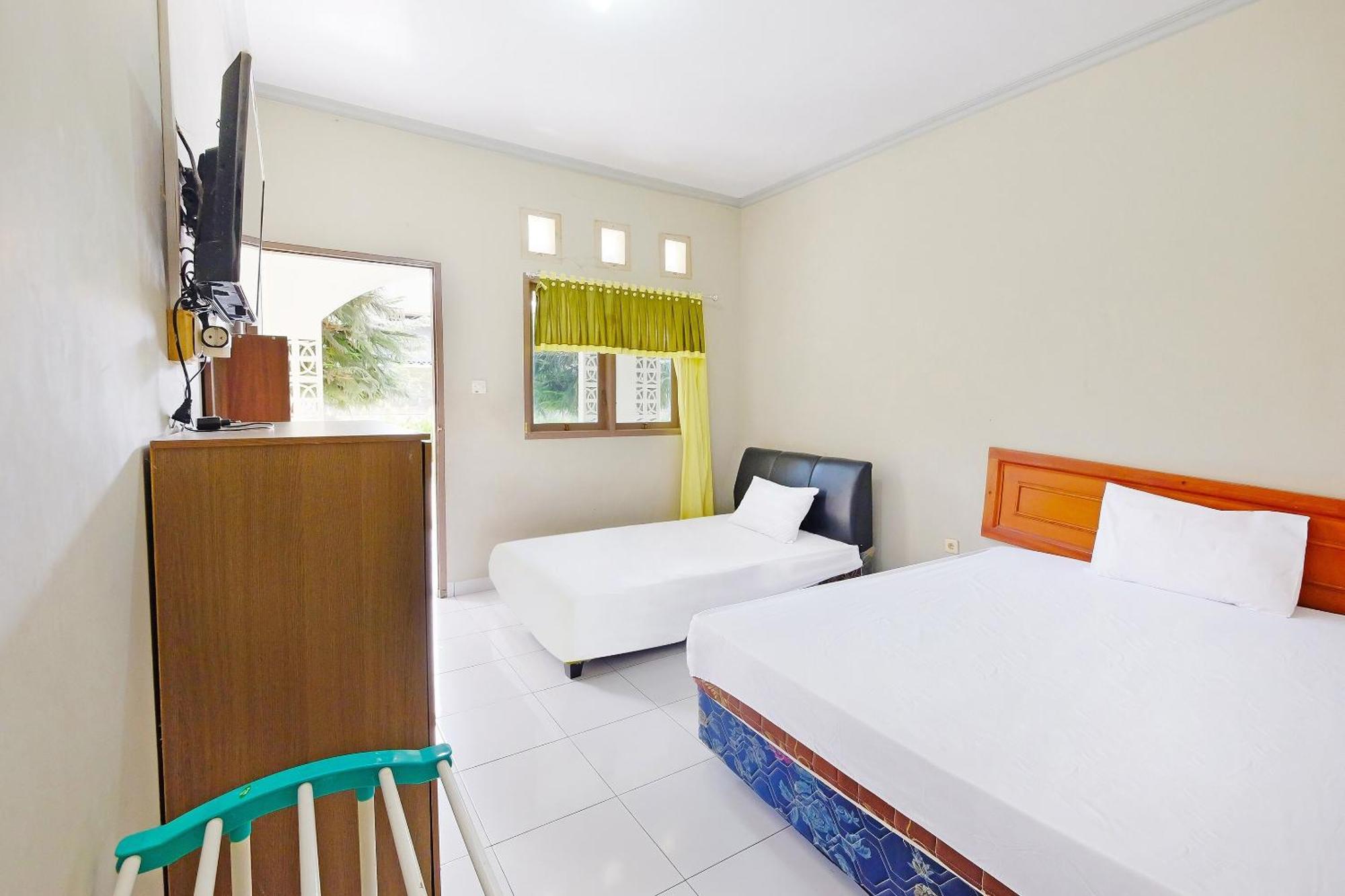 Collection O 91046 Hotel Remaja Indah Masamba Exterior foto